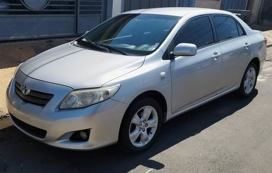 TOYOTA COROLLA 1.8 GLI 16V FLEX 4P AUTOMÁTICO TOYOTA COROLLA 1.8 GLI 16V FLEX 4P AUTOMÁTICO
